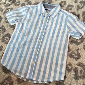 Osh kosh b’gosh Boys striped light blue and white button down shirt | size 3T